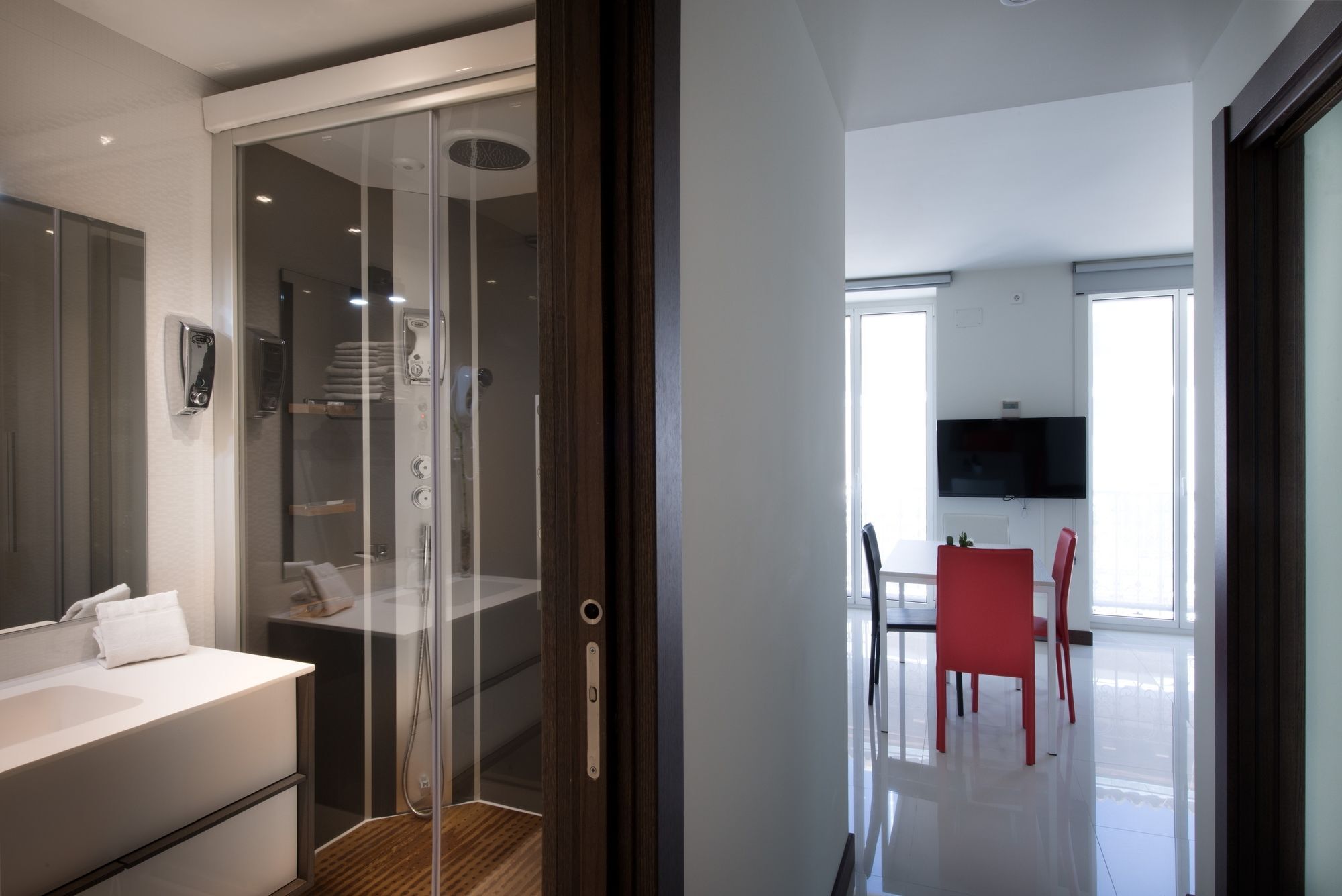 מדריד Roisa Suites מראה חיצוני תמונה