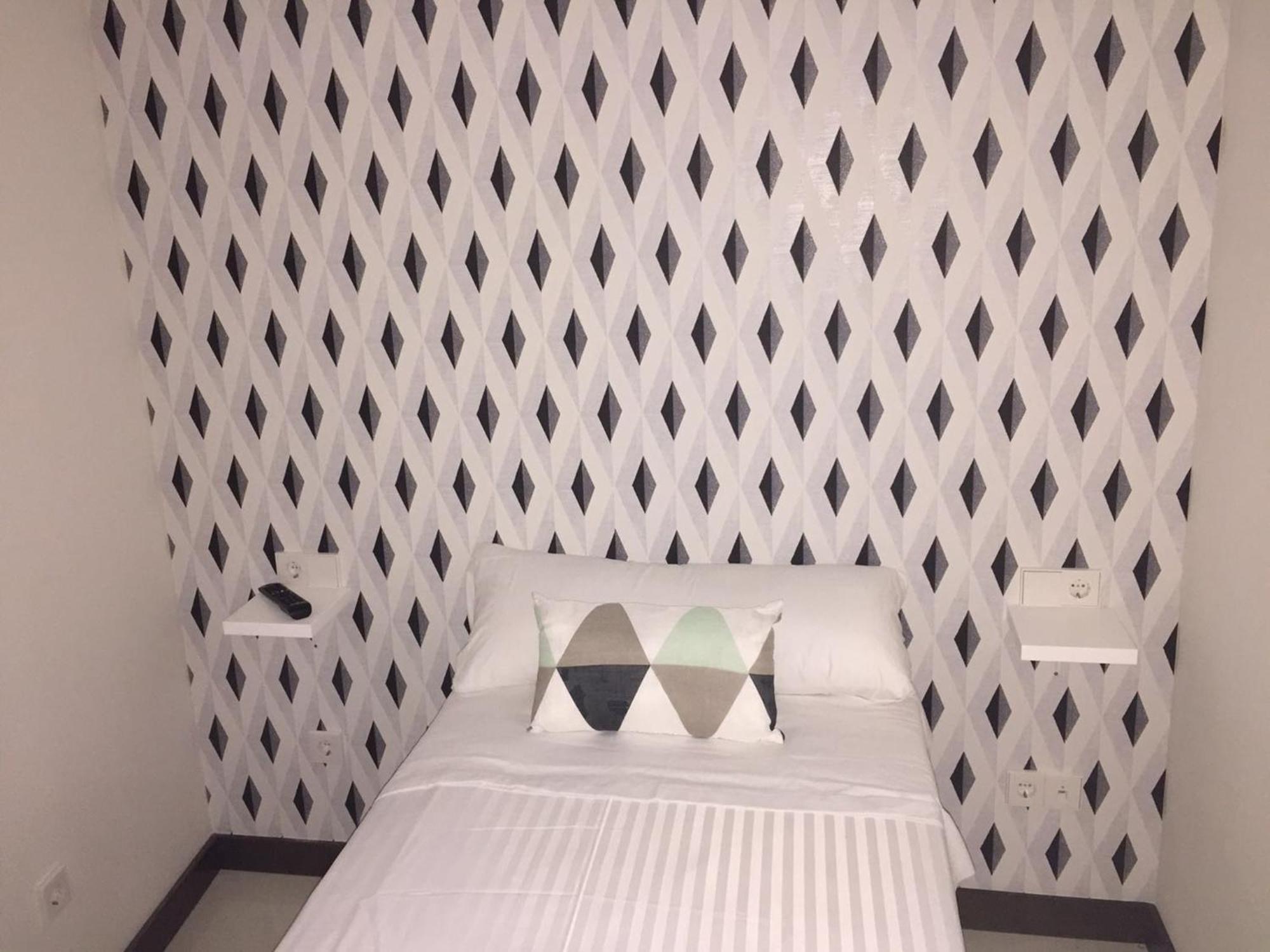מדריד Roisa Suites מראה חיצוני תמונה
