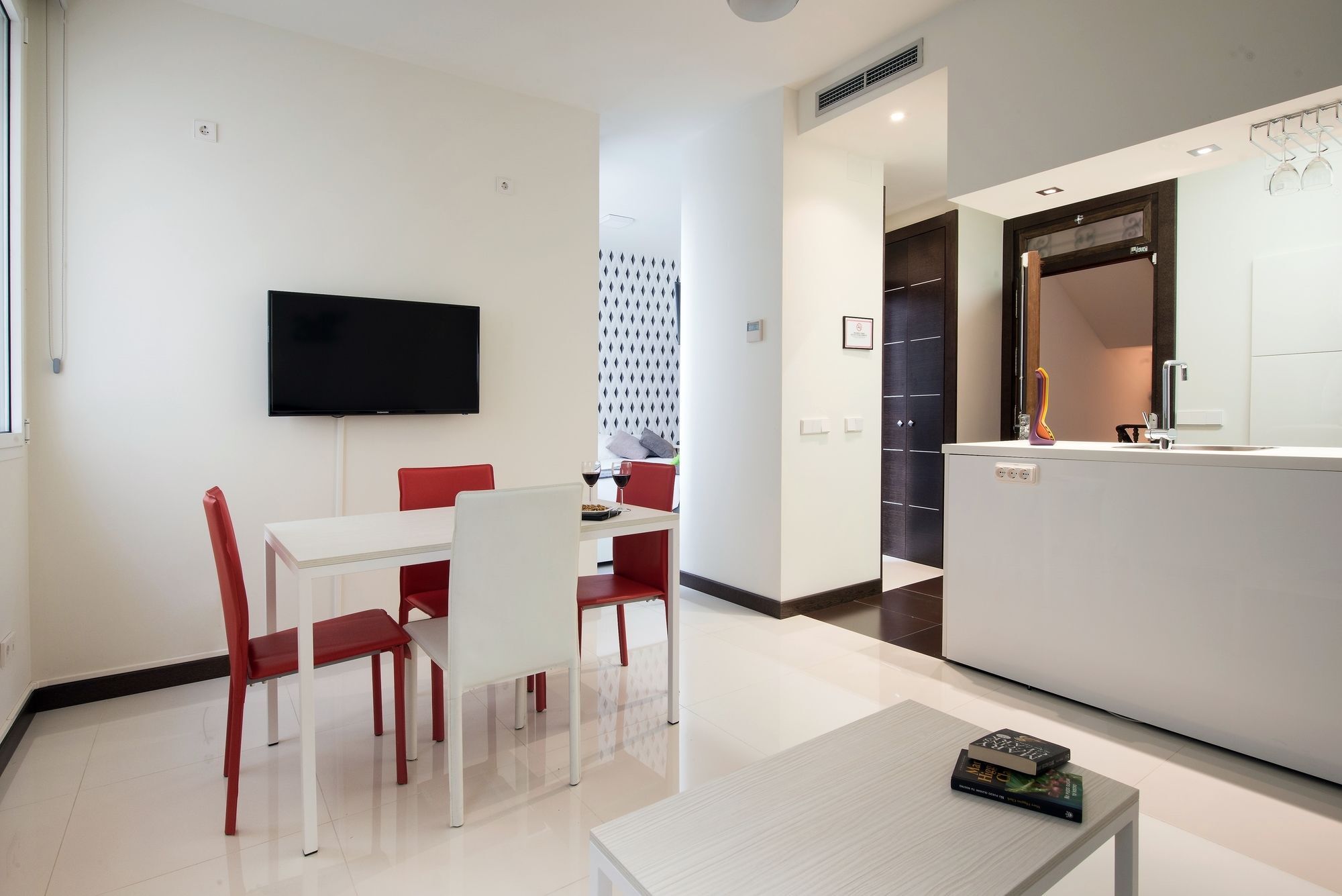 מדריד Roisa Suites מראה חיצוני תמונה